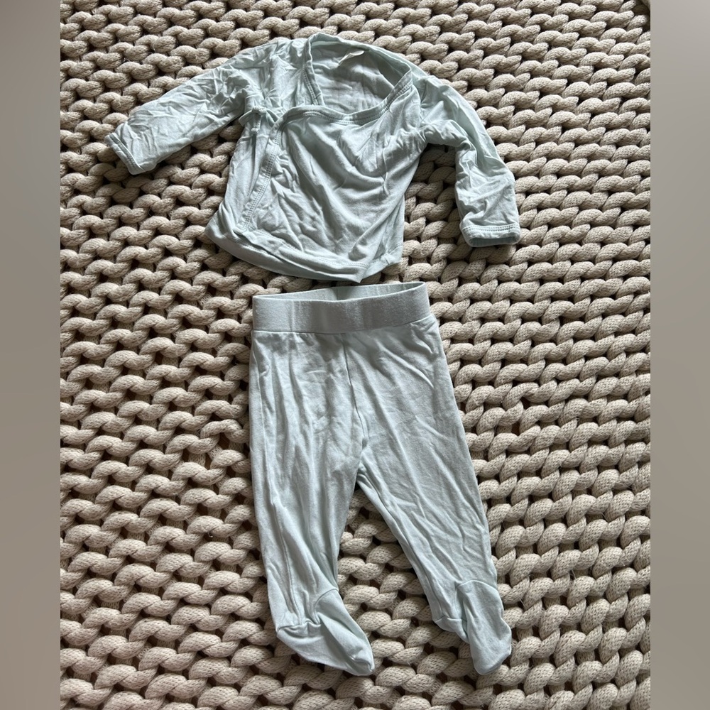 Kate Quinn The Woods 0-3m light blue wrap set